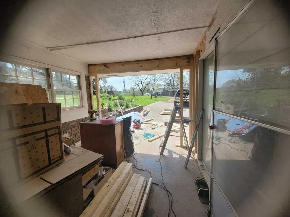 Air movers and dehumidifier for Water Mitigation Services in East Manchester